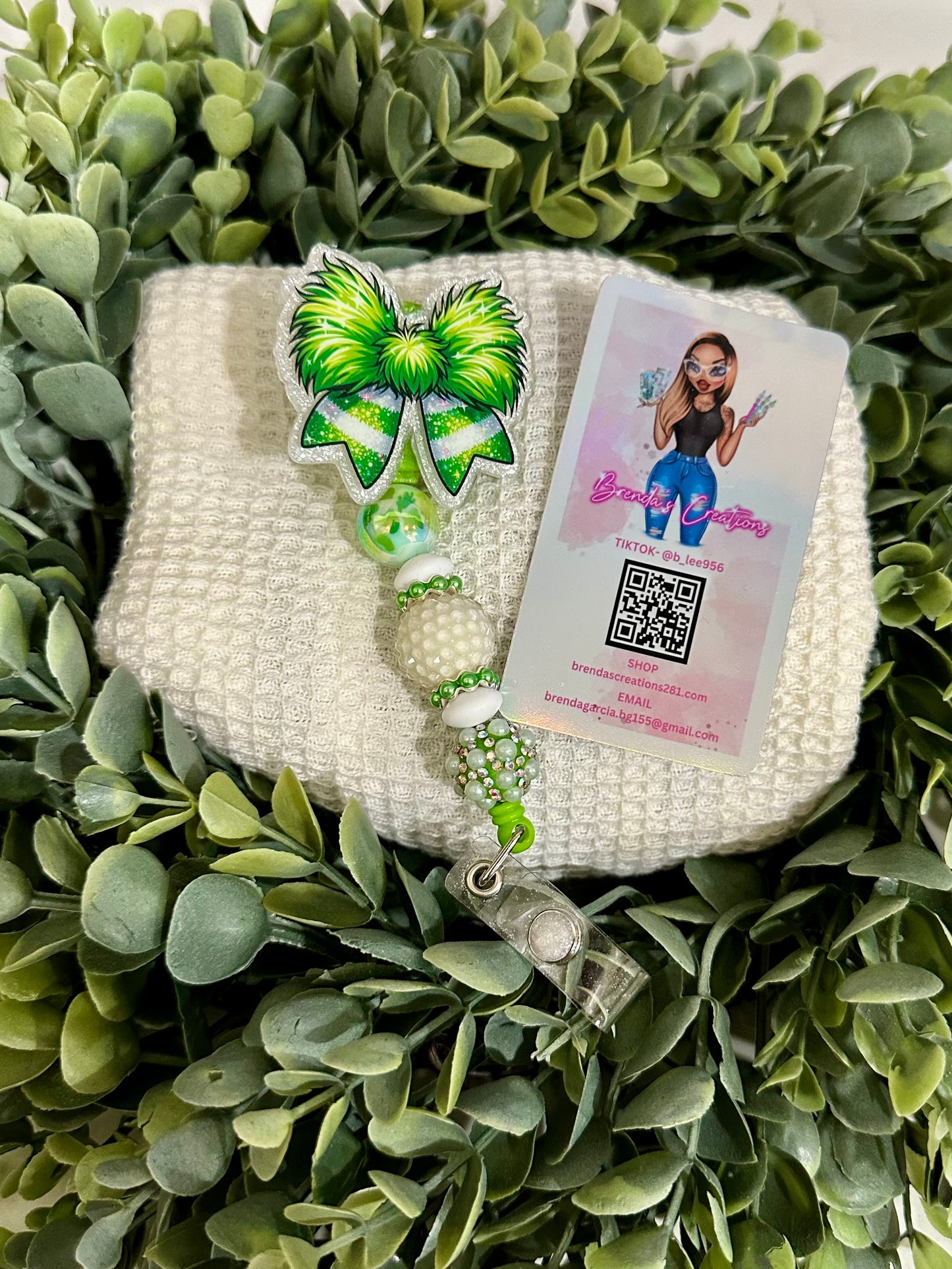 Green Bow Badge Reel