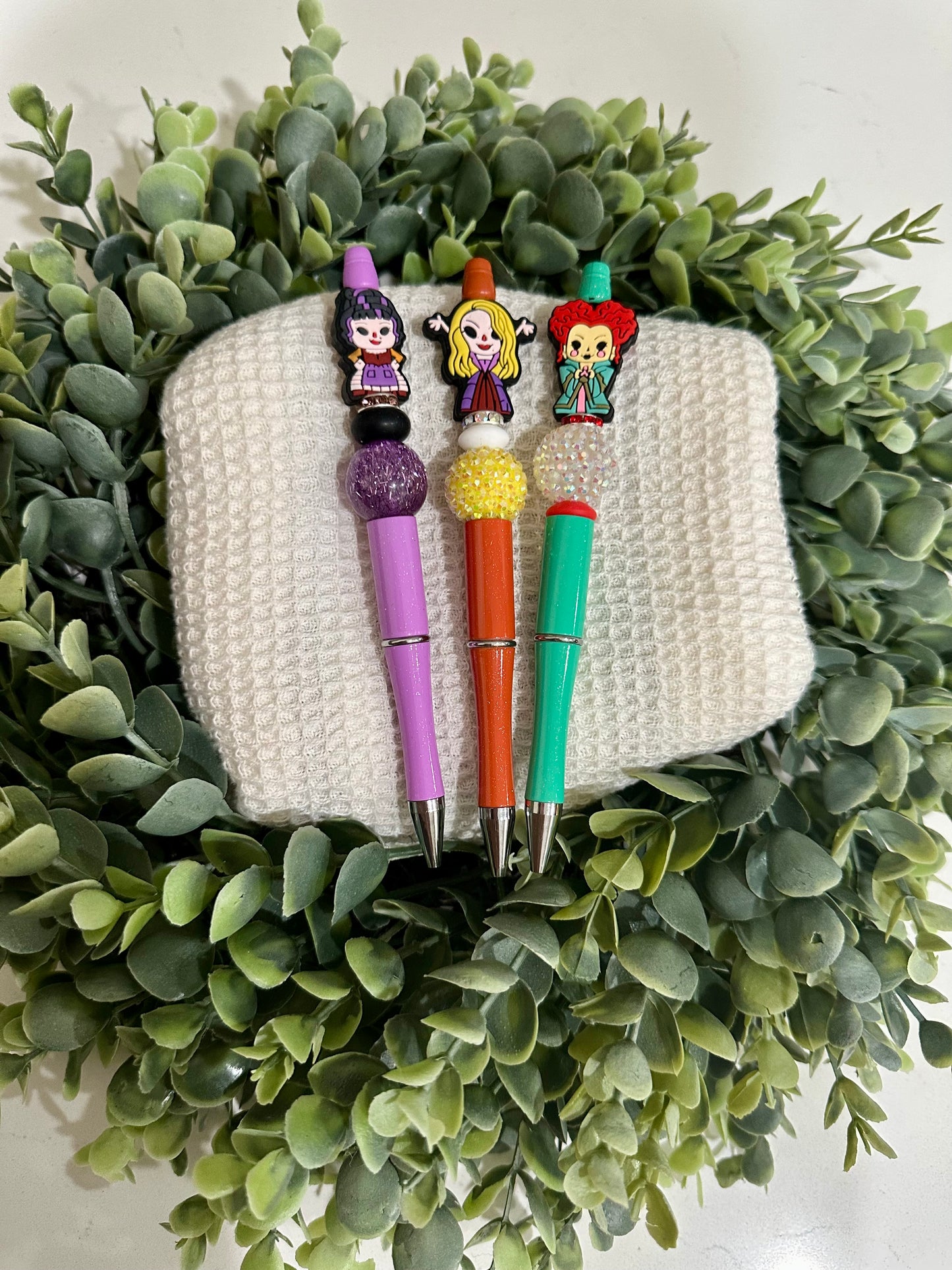 Hocus Sisters Pen