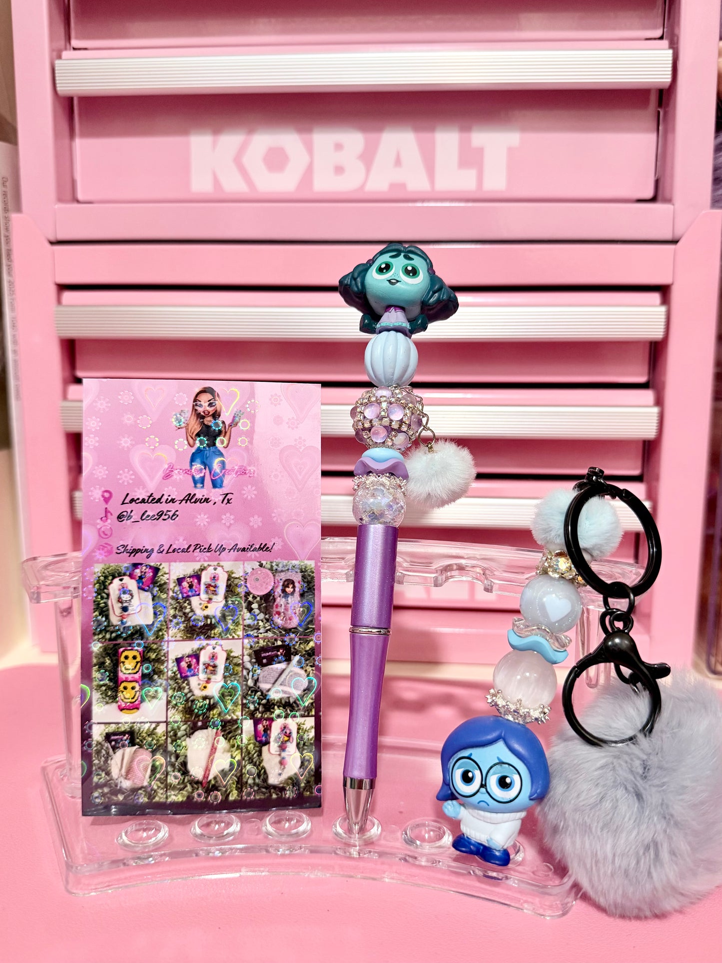 The feels pen and keychain